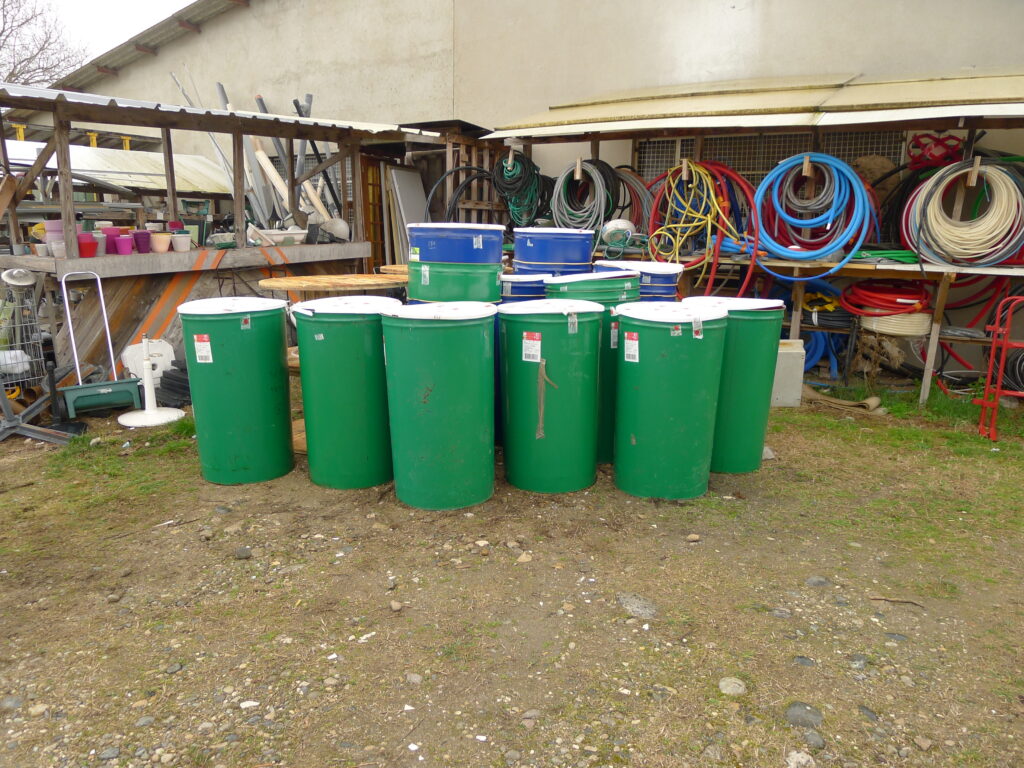 Bidons bleus